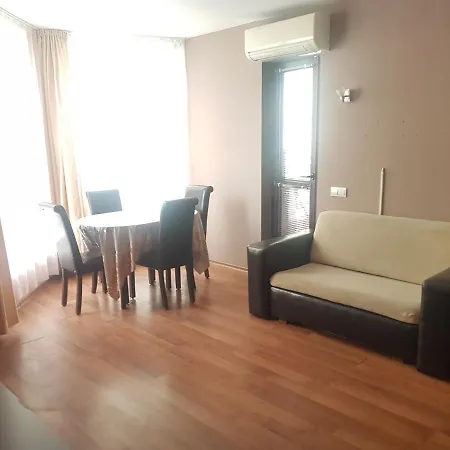Apart Camelot Апартаменты